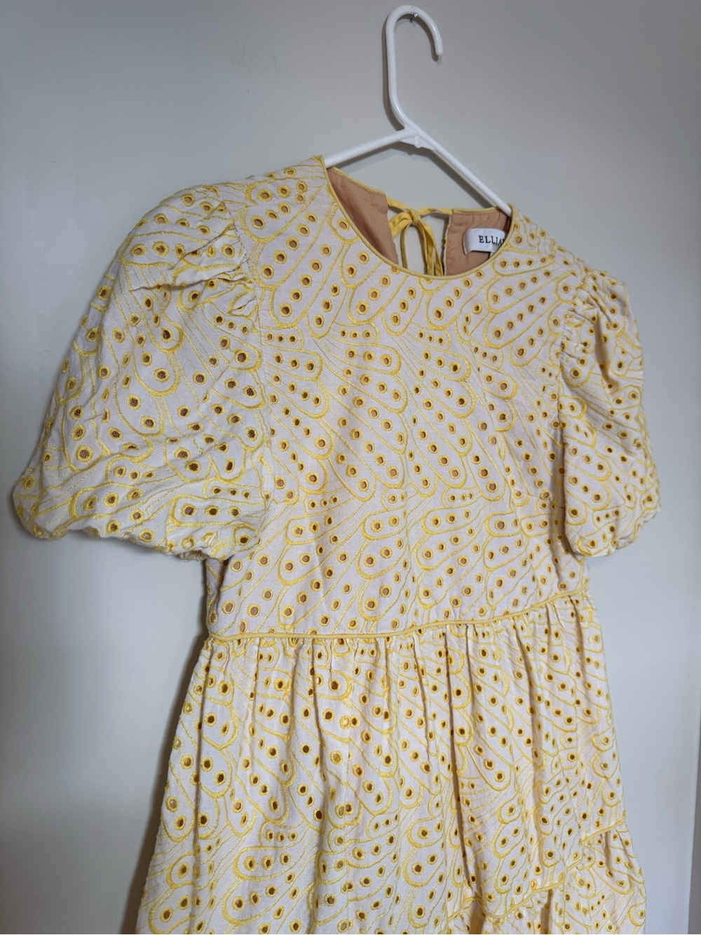 ELLIATT Ambiance Dress Eyelet Mini L - Picture 3 of 14